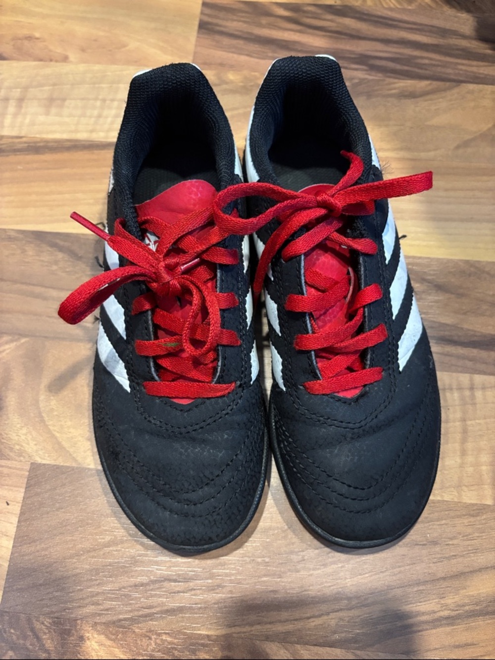 Kids Adidas Turf cleats Size 1 great preowned condition